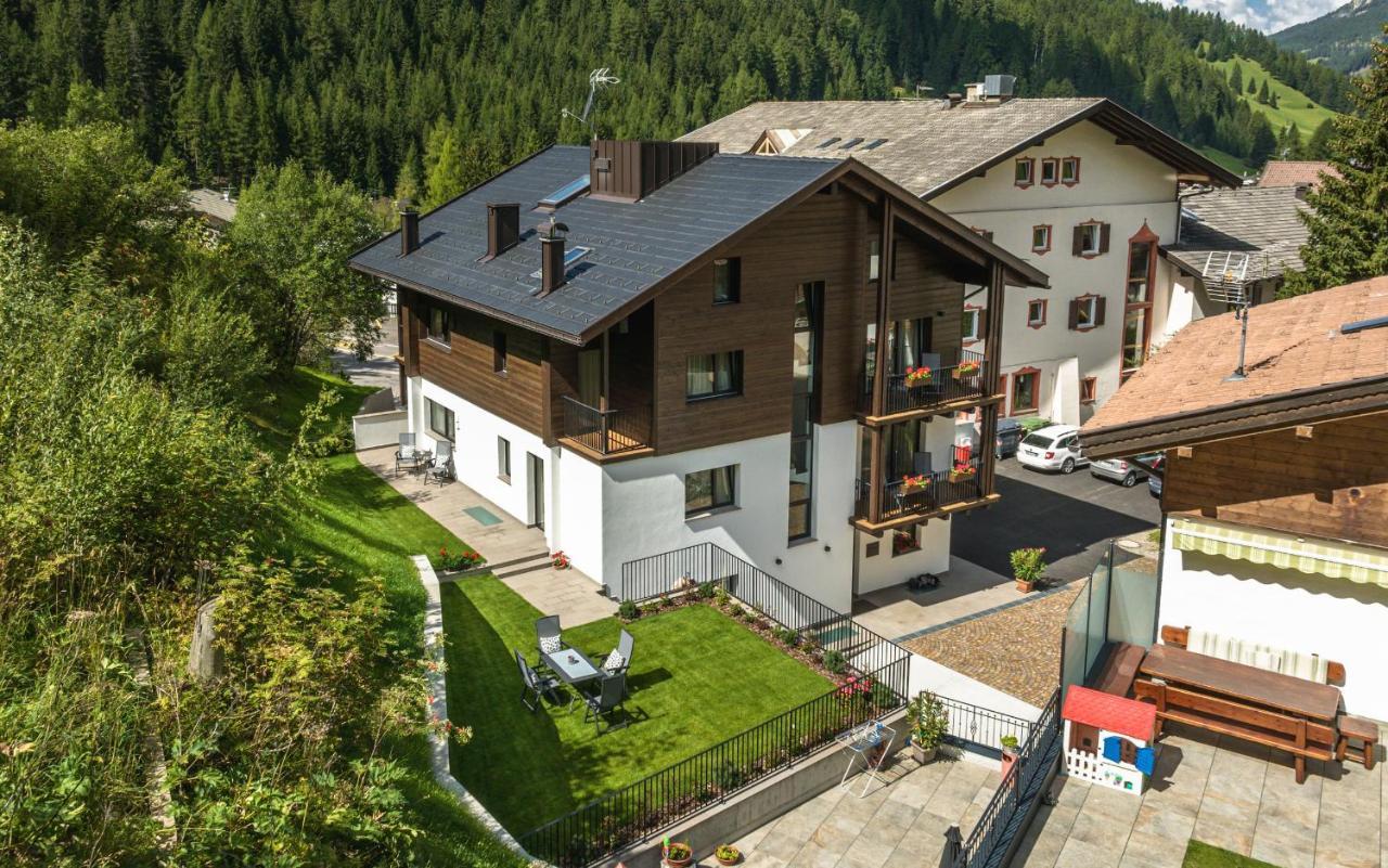 Chalet Miriam Wolkenstein in Gröden Exterior foto